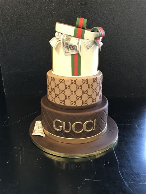 gateau gucci|Gucci cake designs.